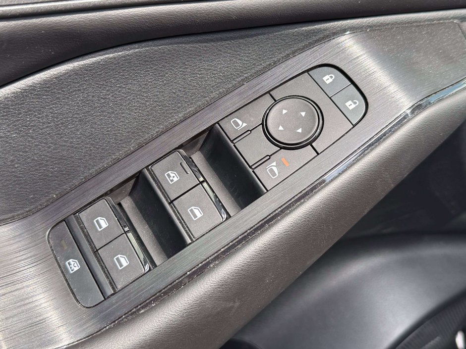 2024 Nissan Rogue S-16