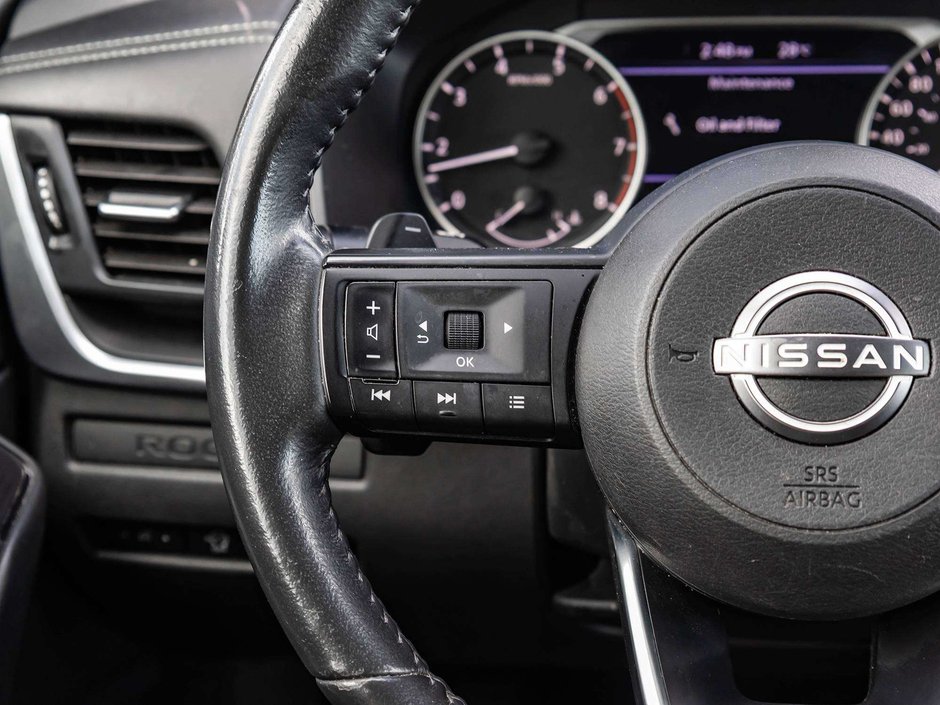 2024 Nissan Rogue S-9