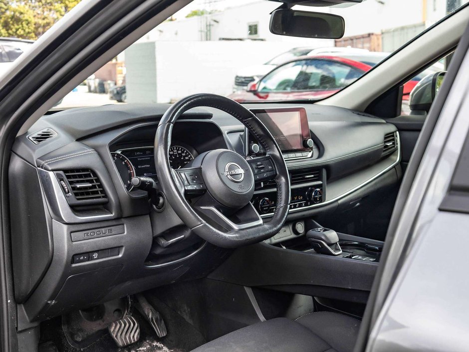 2024 Nissan Rogue S-7