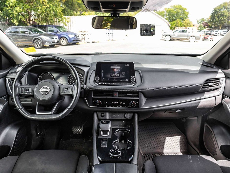 2024 Nissan Rogue S-22