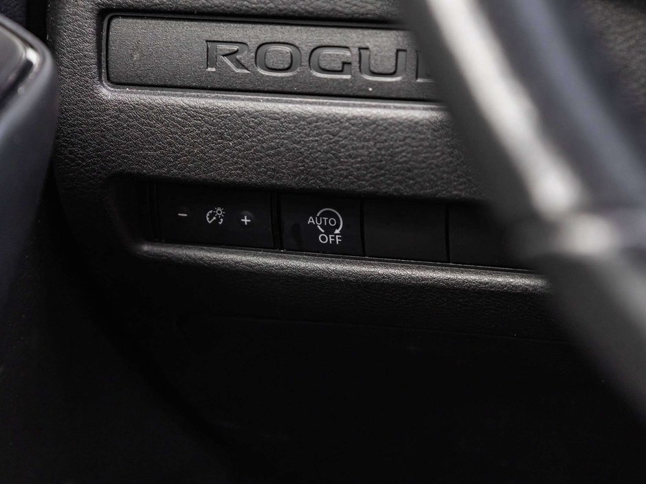 2024 Nissan Rogue S-14