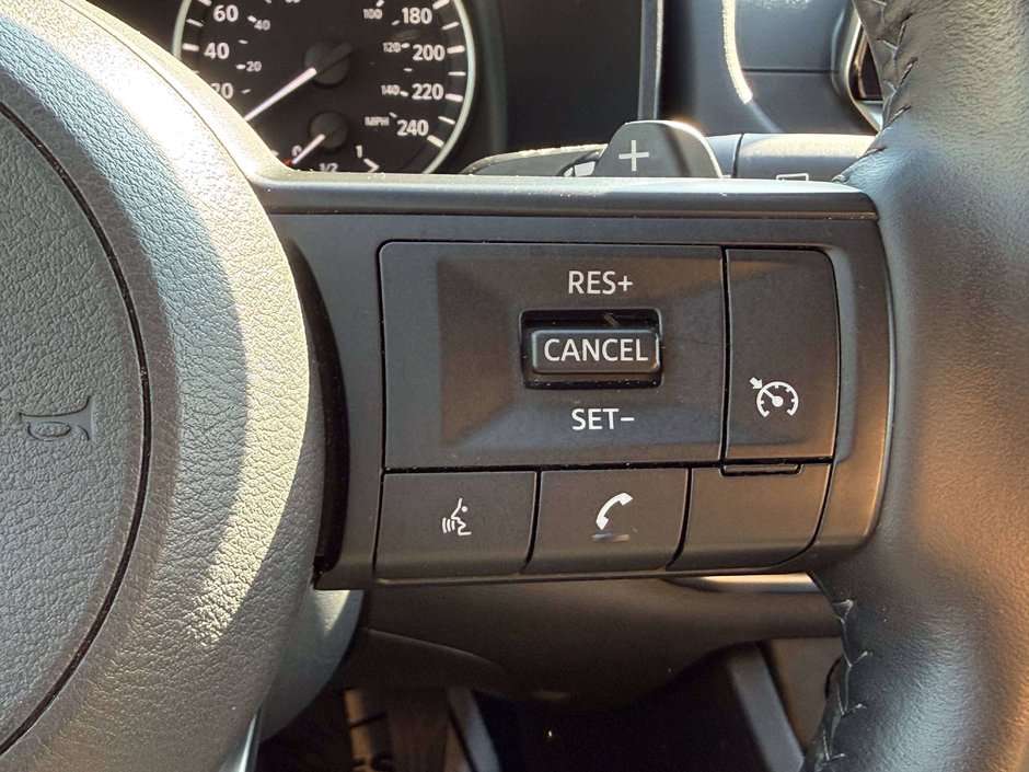 2024 Nissan Rogue S-22
