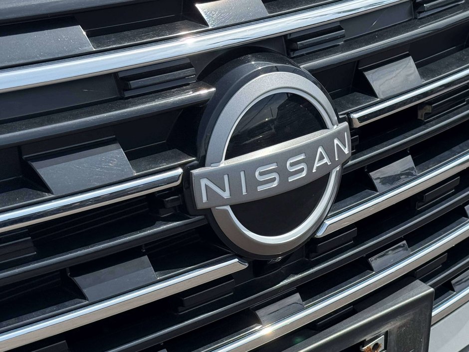 2024 Nissan Rogue S-9