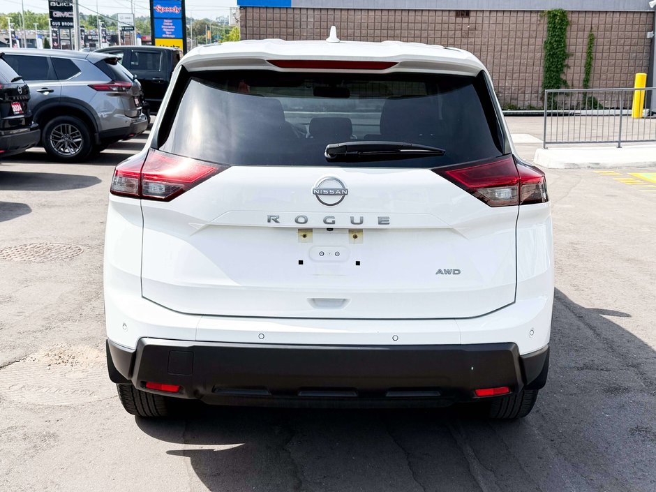 2024 Nissan Rogue S-6