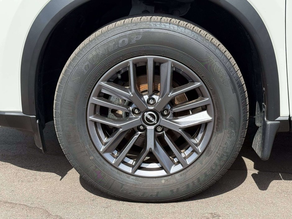 2024 Nissan Rogue S-10