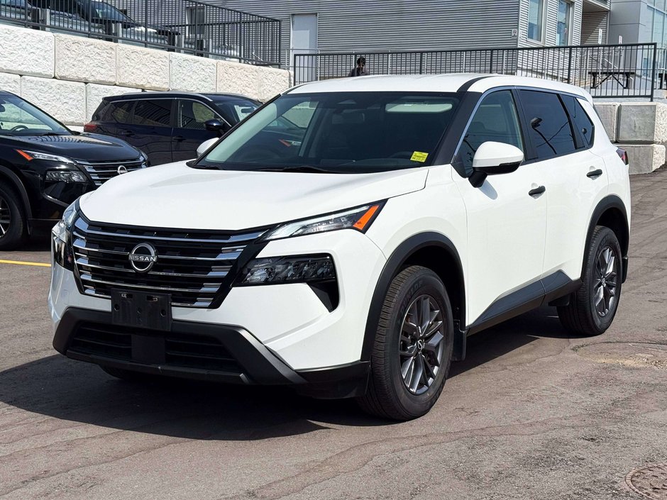 2024 Nissan Rogue S-3