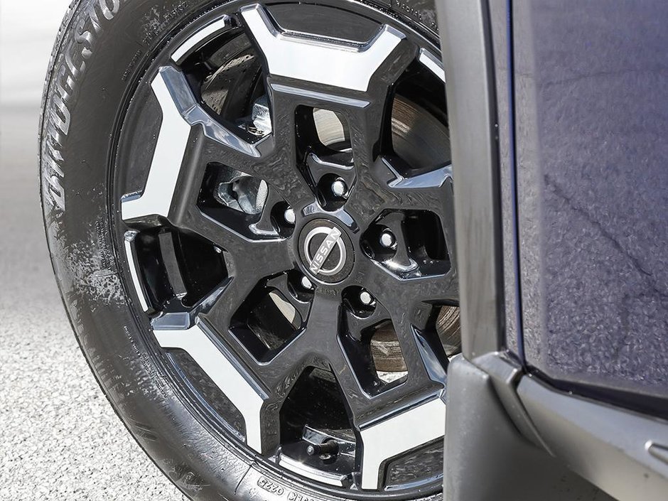 2025 Nissan Rogue 60th ANNIVERSARY EDITION-7