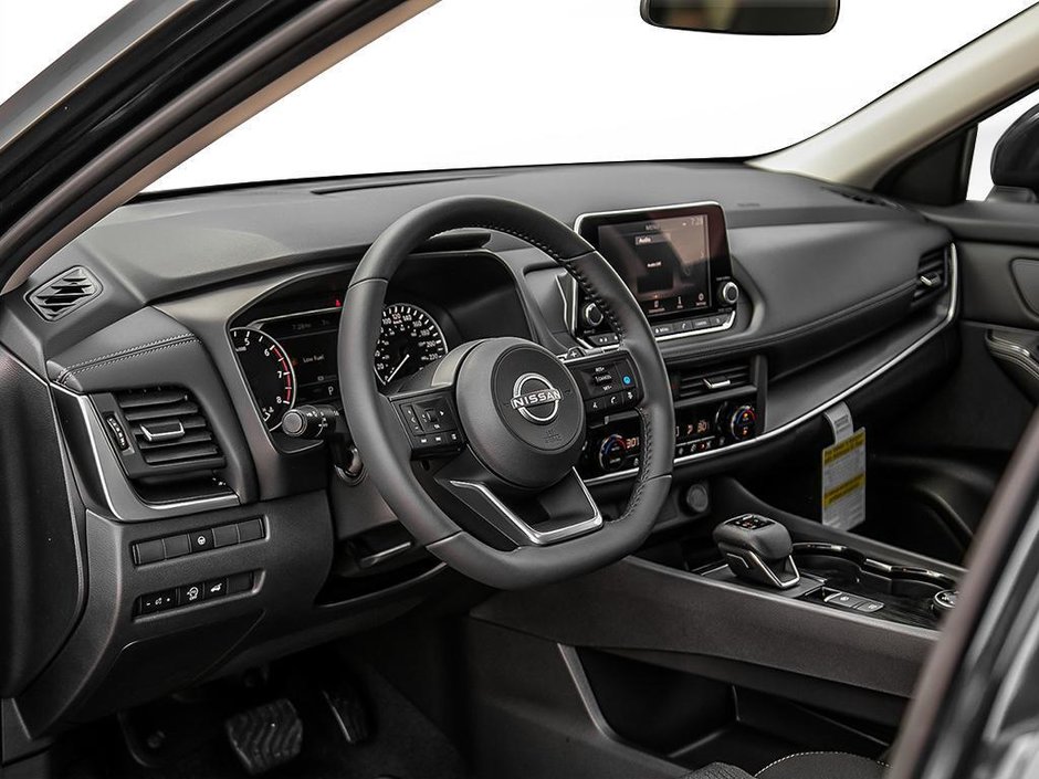 2025 Nissan Rogue SV MOONROOF-11