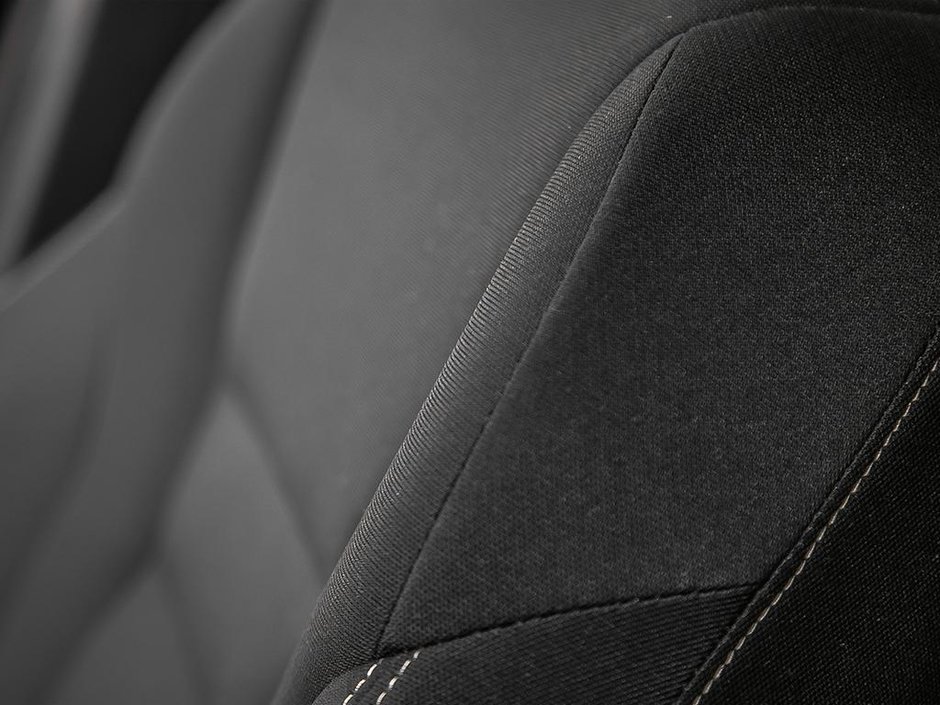 2025 Nissan Rogue SV MOONROOF-19