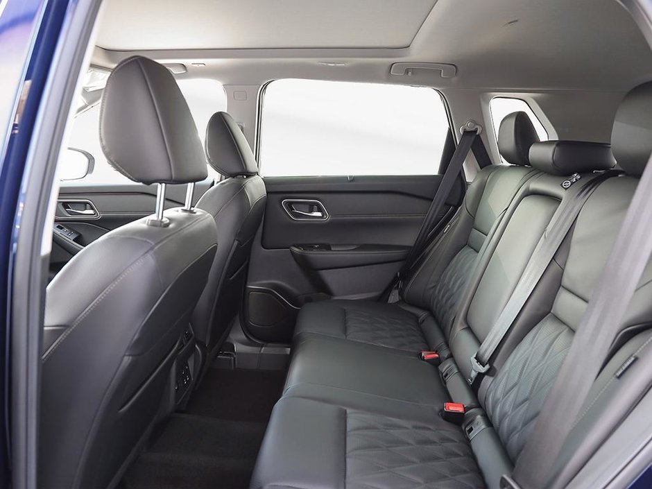 2025 Nissan Rogue PLATINUM-20