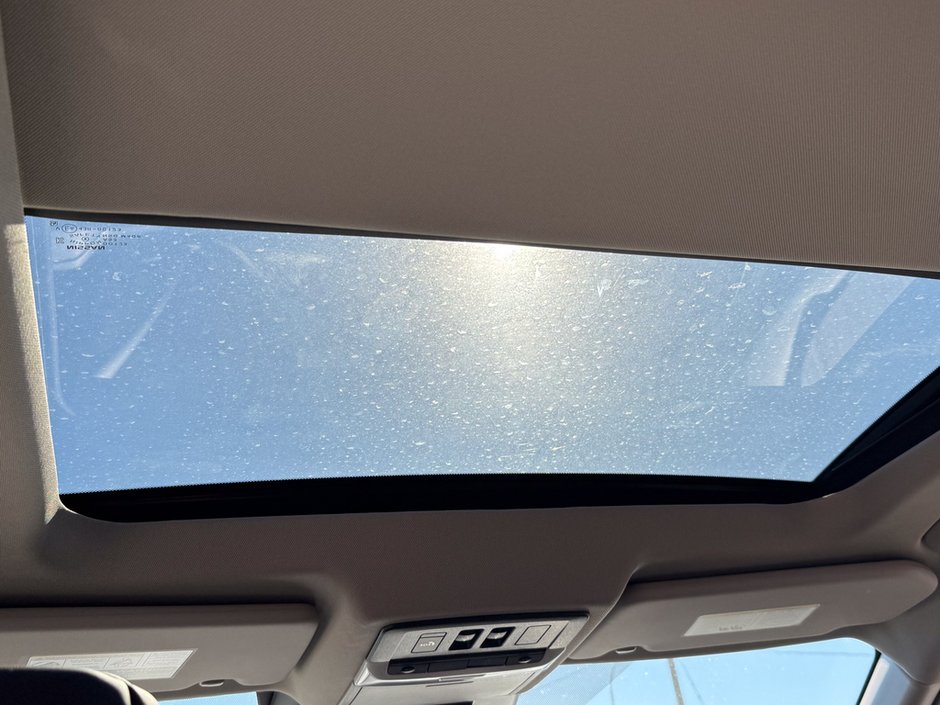 2025 Nissan Rogue SV Moonroof-20