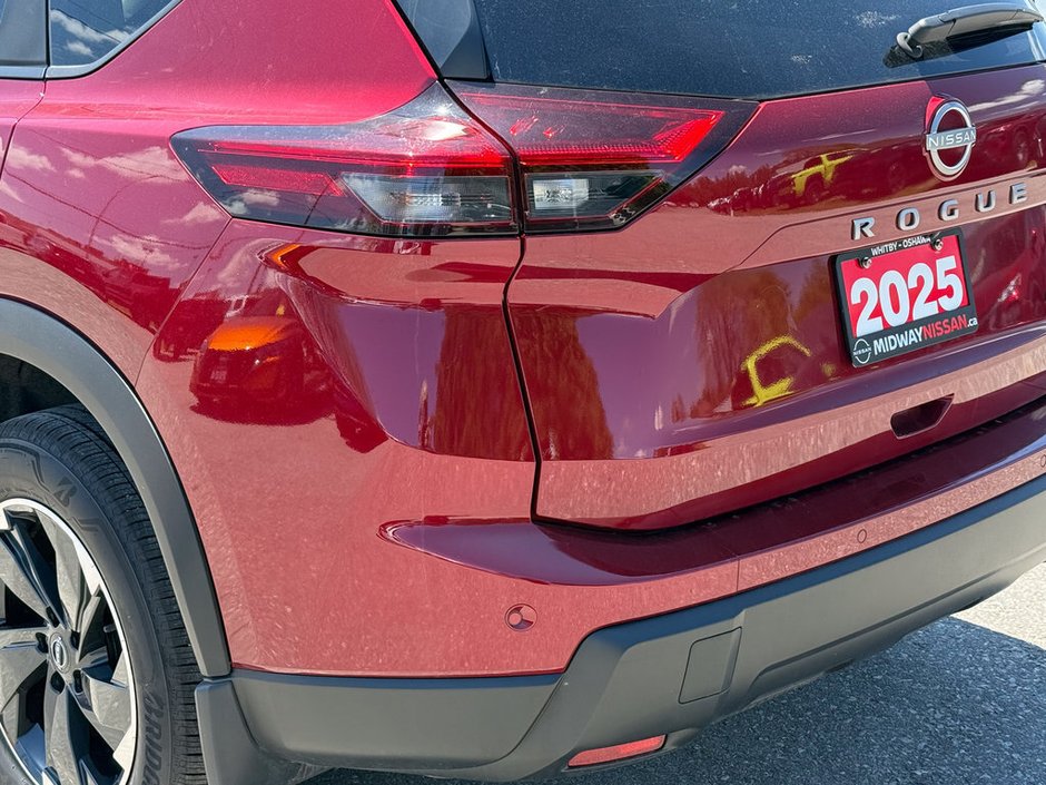 2025 Nissan Rogue SV-11