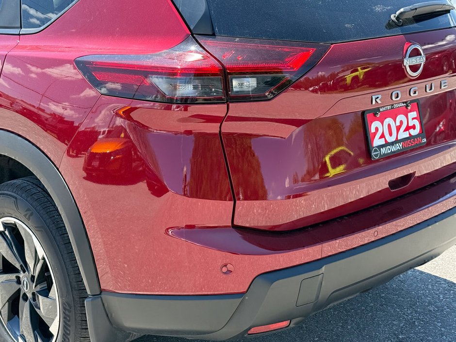 2025 Nissan Rogue SV-11
