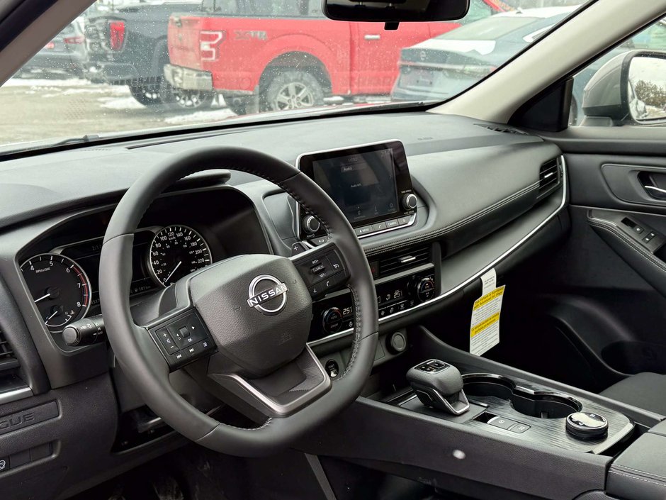 2026 Nissan Rogue S-9
