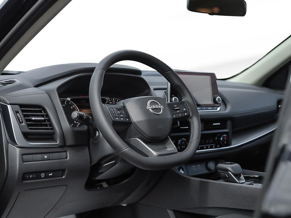 2026 Nissan Rogue SV Moonroof-11