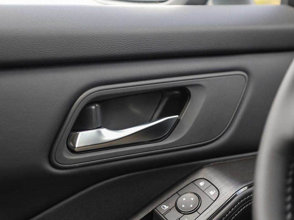 2026 Nissan Rogue SV Moonroof-15