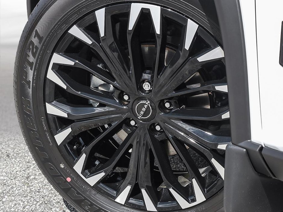 2026 Nissan Rogue SV Dark Armor-7