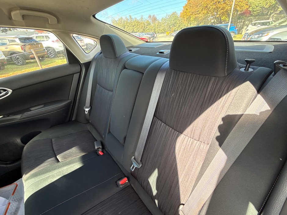 2019 Nissan Sentra 1.8 S-12