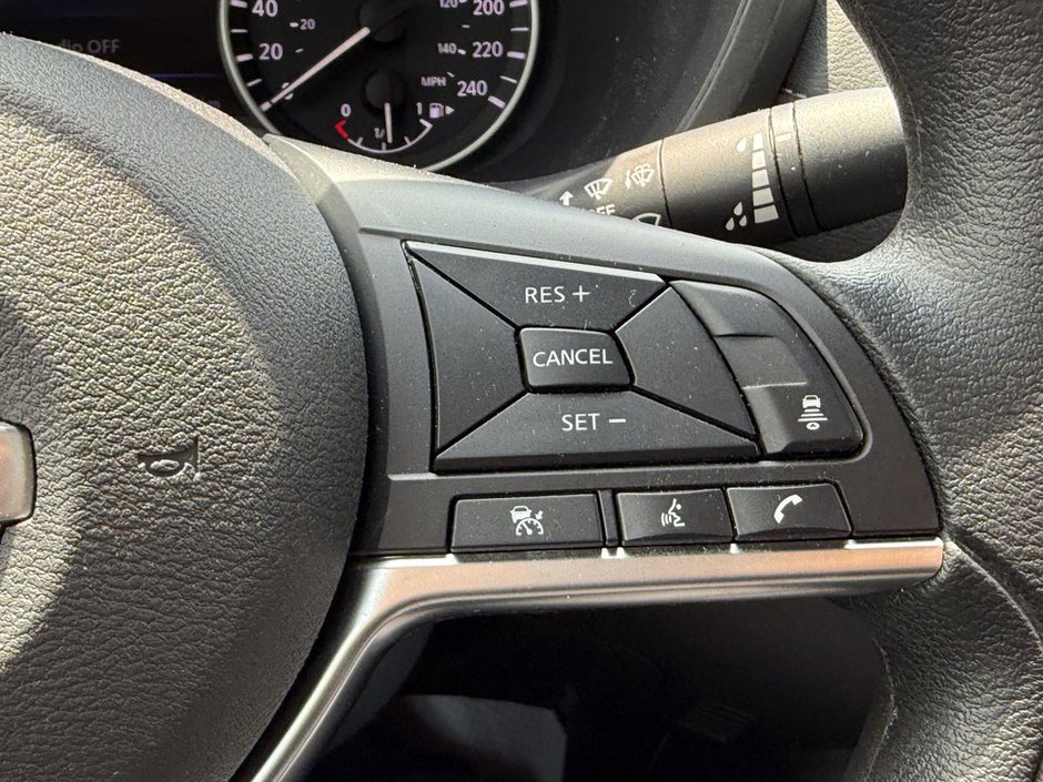 2023 Nissan Sentra SV-24