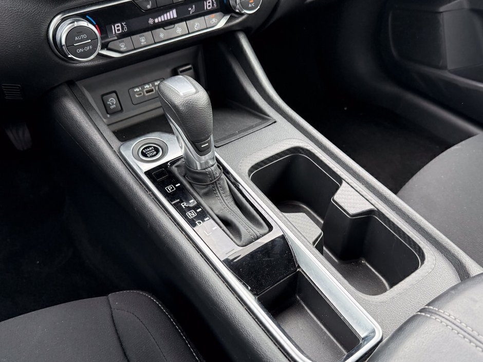 2024 Nissan Sentra SV-18