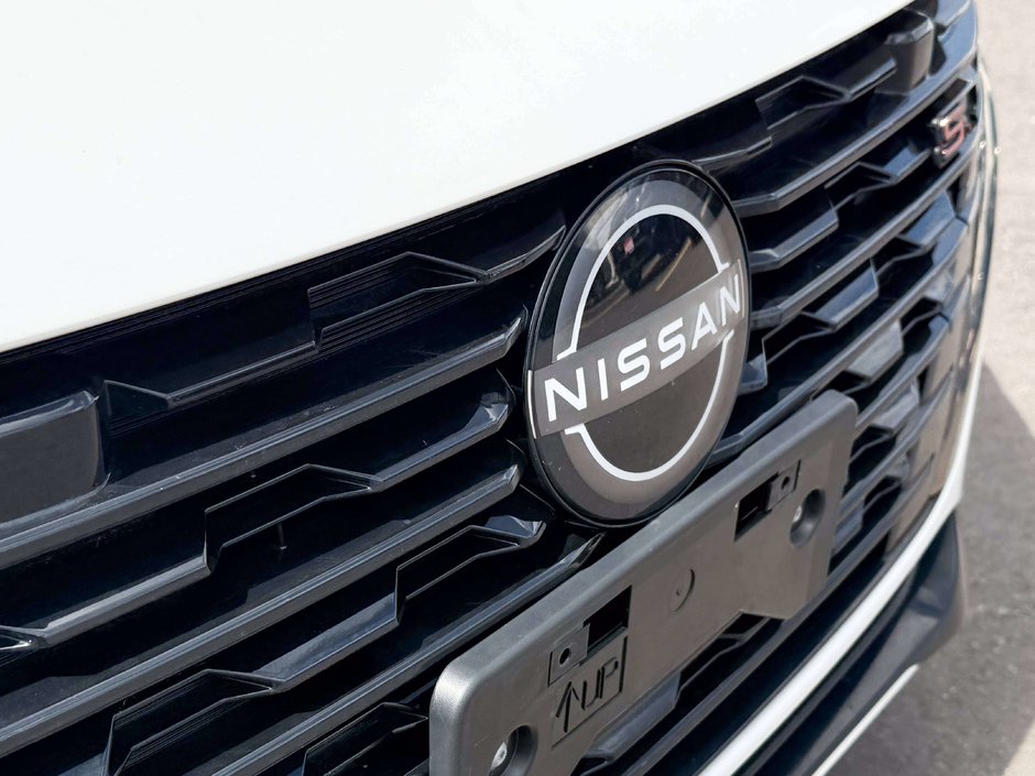 2024 Nissan Sentra SR-10