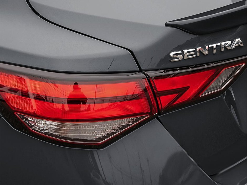 2025 Nissan Sentra SR MT-8