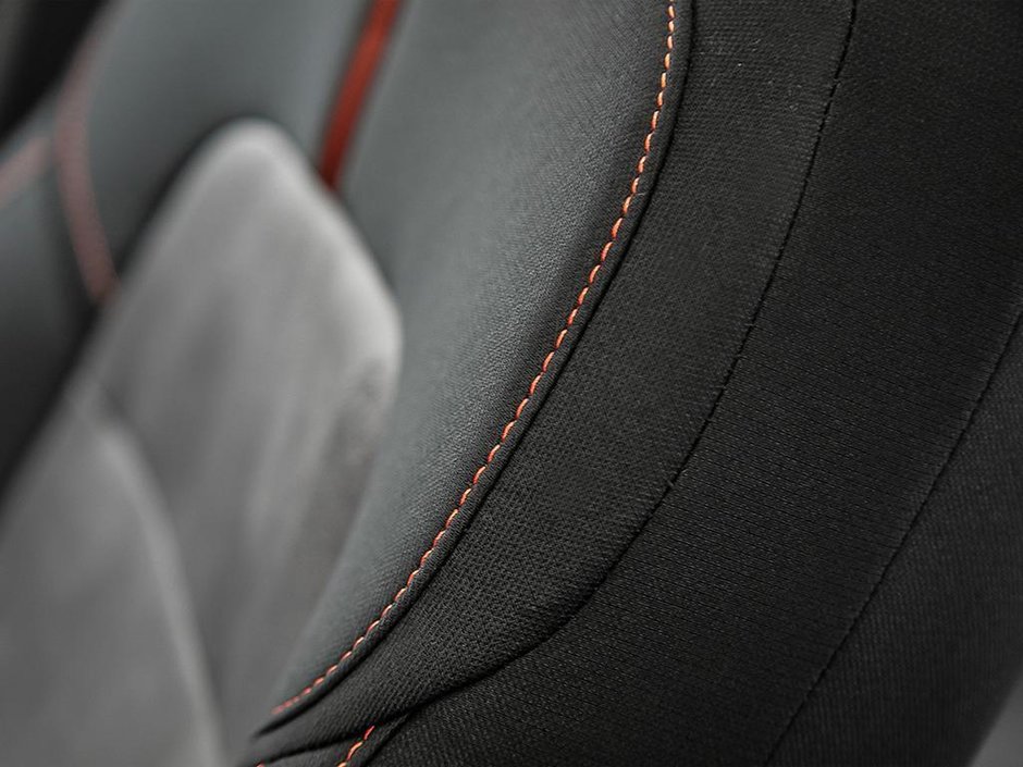 2025 Nissan Sentra SV MOONROOF-19