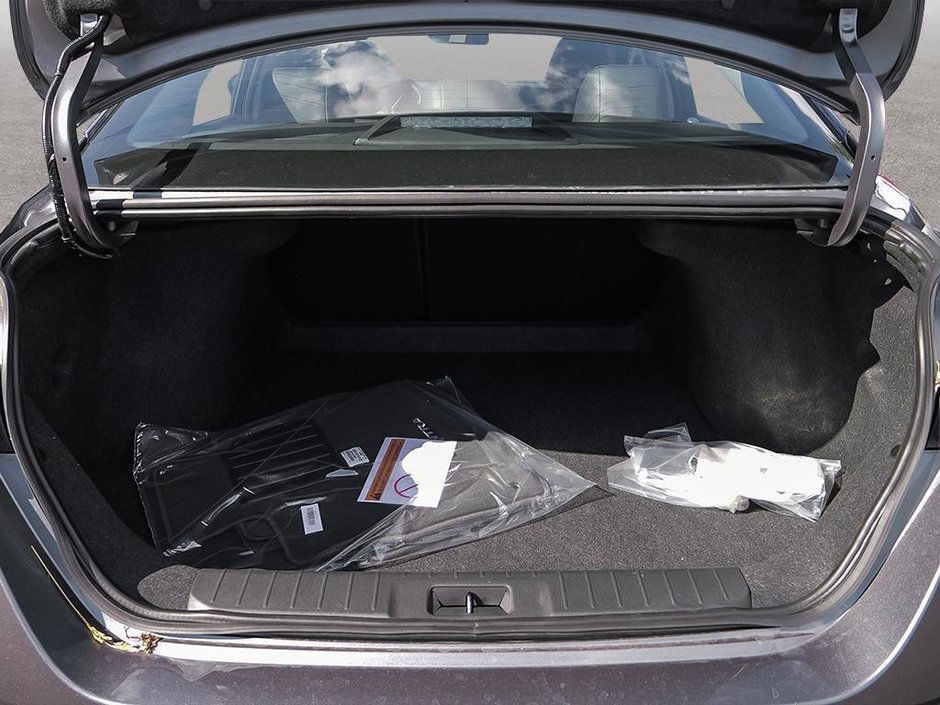 2025 Nissan Sentra SV MOONROOF-6