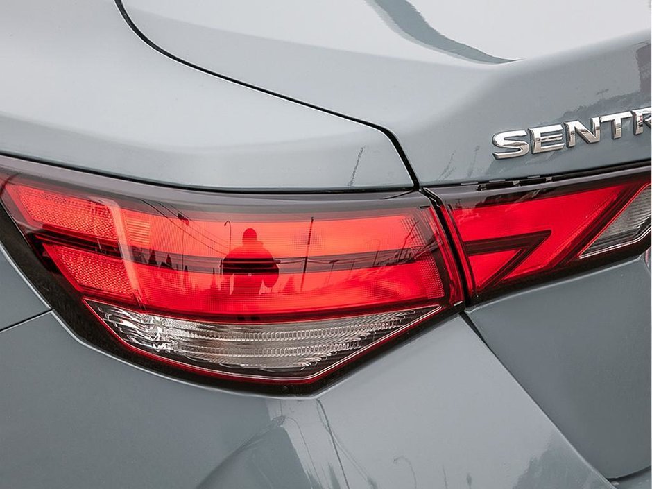 2025 Nissan Sentra SV-10