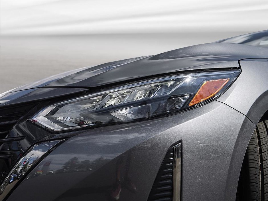 2025 Nissan Sentra SR-9