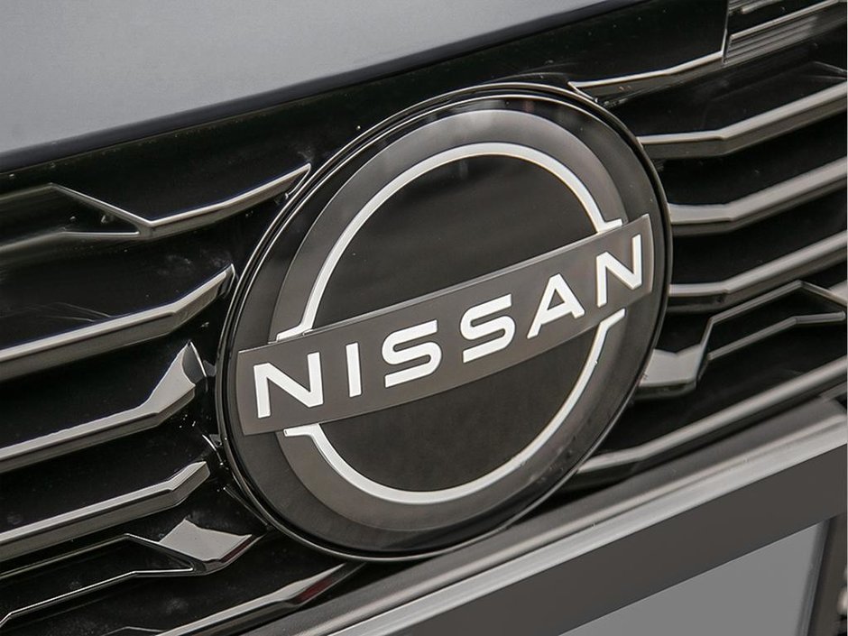 2025 Nissan Sentra SR-8