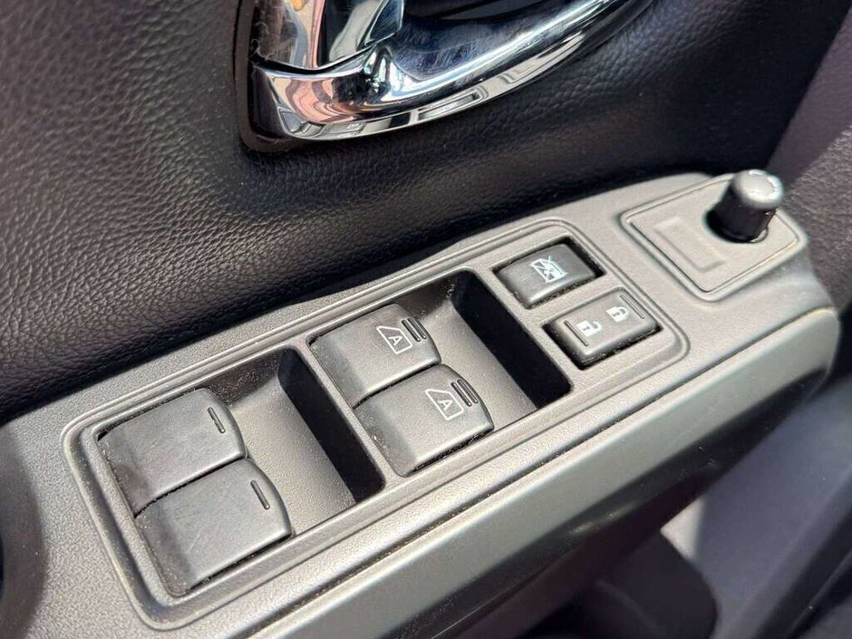 2018 Nissan Titan SL Midnight Edition-20