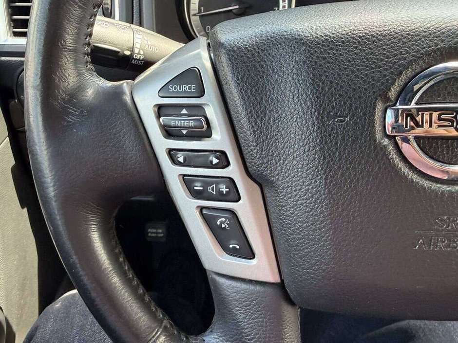 2018 Nissan Titan SL Midnight Edition-23