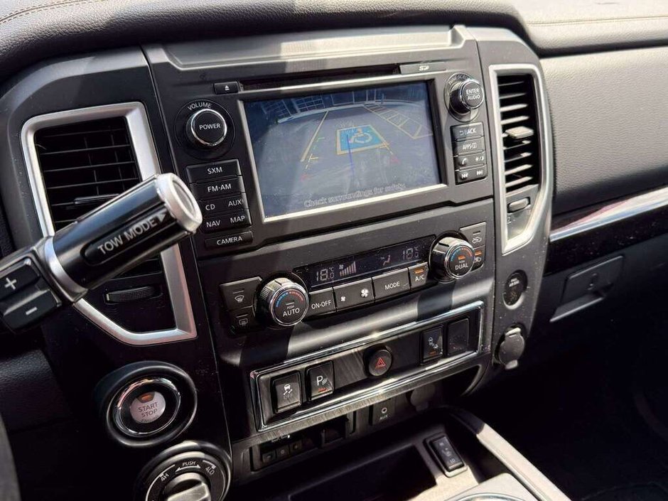 2018 Nissan Titan SL Midnight Edition-26