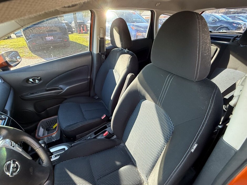 2017 Nissan Versa Note 1.6 SL-10