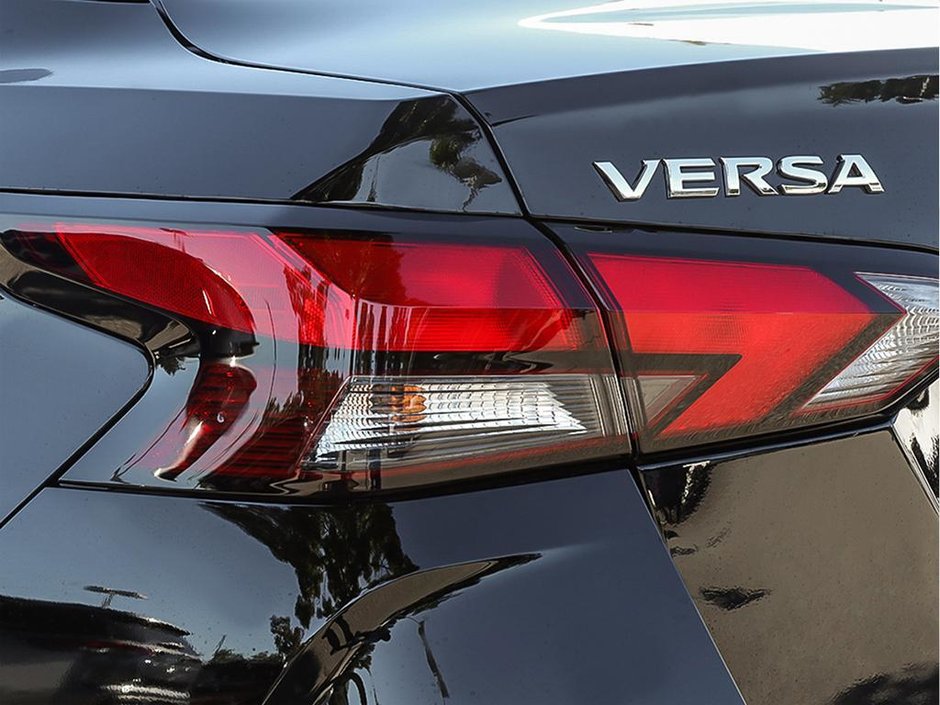 2025 Nissan Versa SV-9