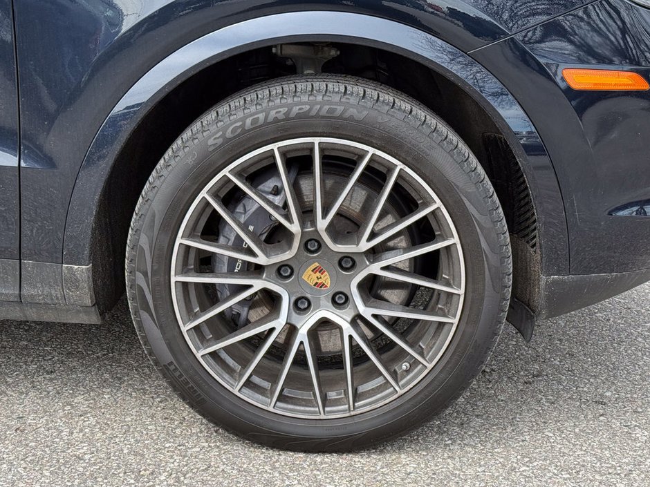 2021 Porsche Cayenne Base-10