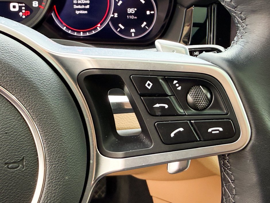 2021 Porsche Cayenne Base-28