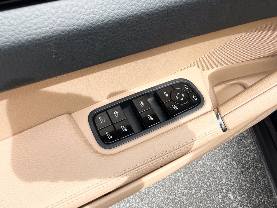 2021 Porsche Cayenne Base-23