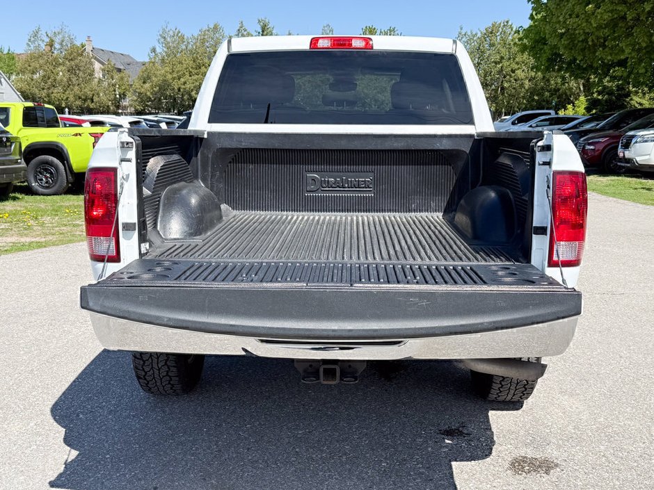 2023 Ram 1500 Classic SLT-13
