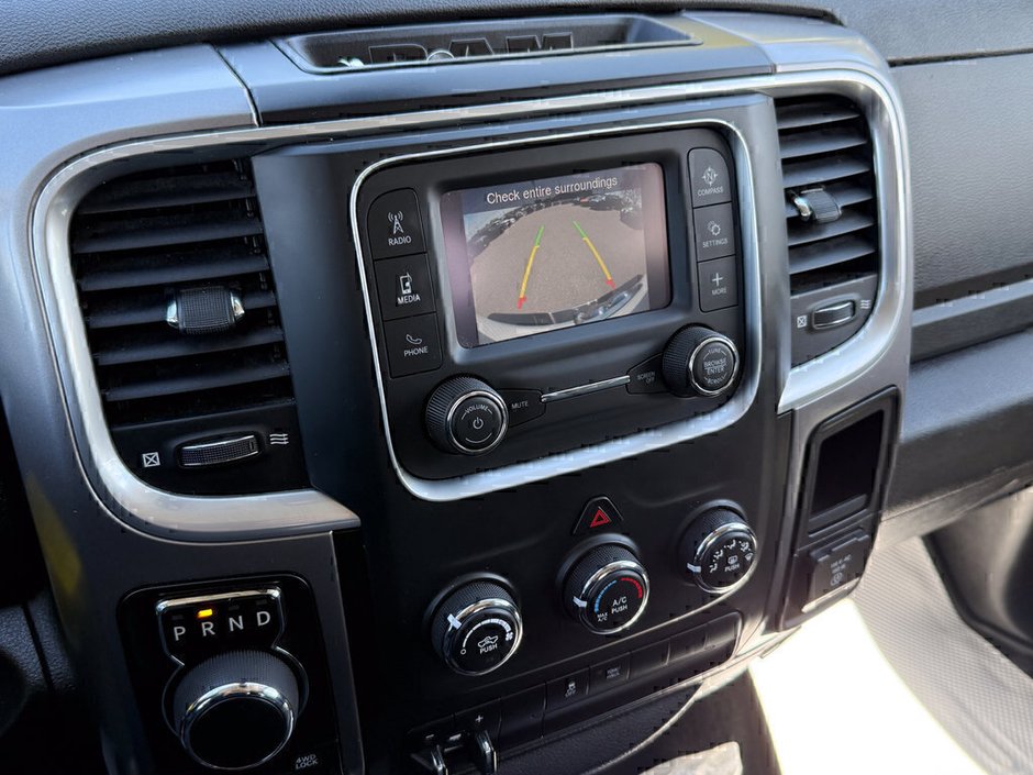 2023 Ram 1500 Classic SLT-25