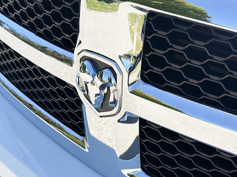 2023 Ram 1500 Classic SLT-9