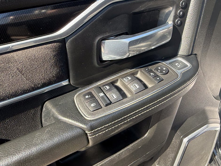 2022 Ram 2500 Laramie-17