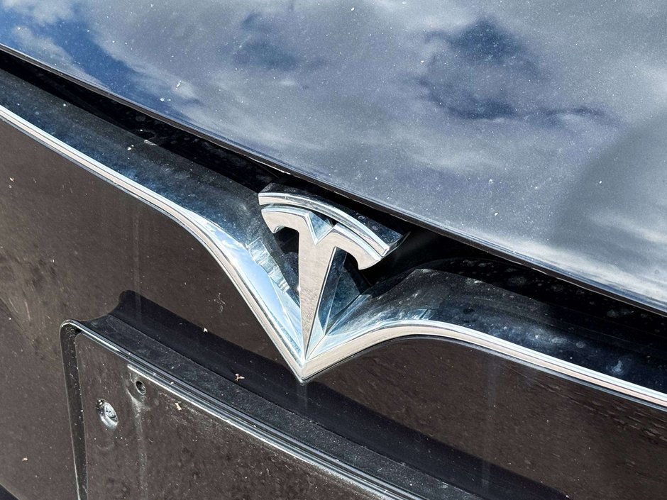 2017 Tesla Model S-13