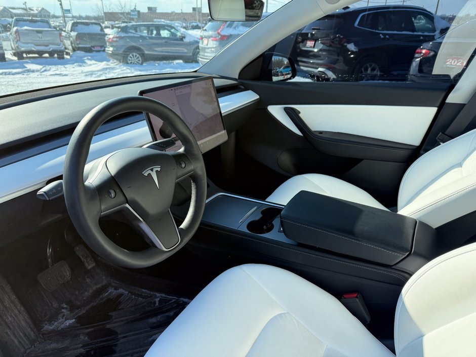 2021 Tesla Model Y Long Range-17