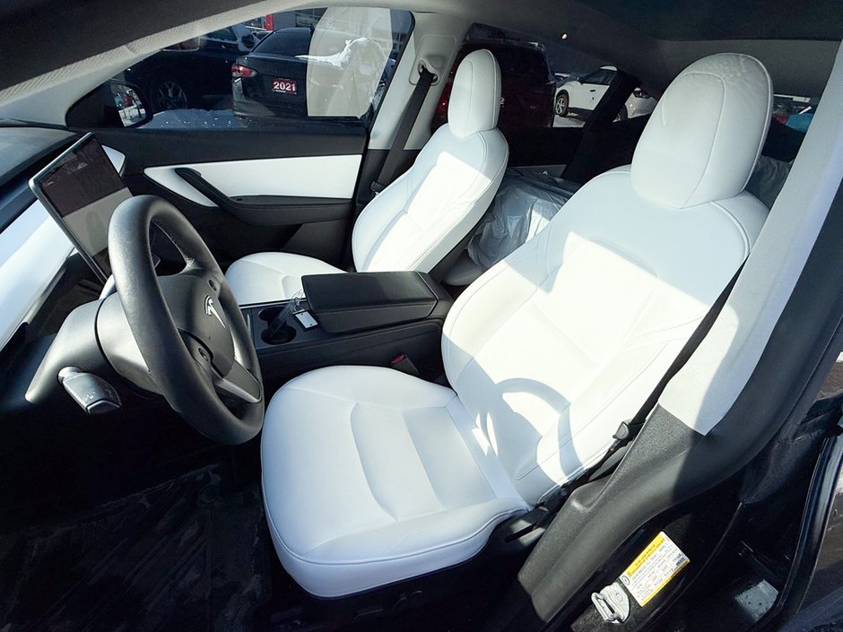 2021 Tesla Model Y Long Range-16