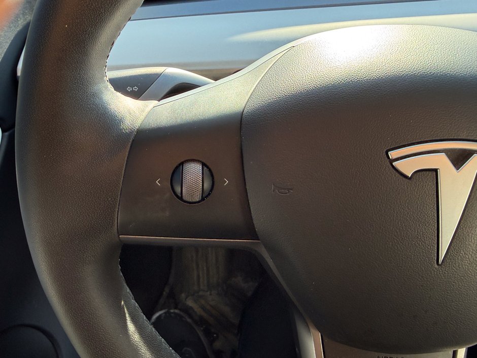 2021 Tesla Model Y Long Range-22