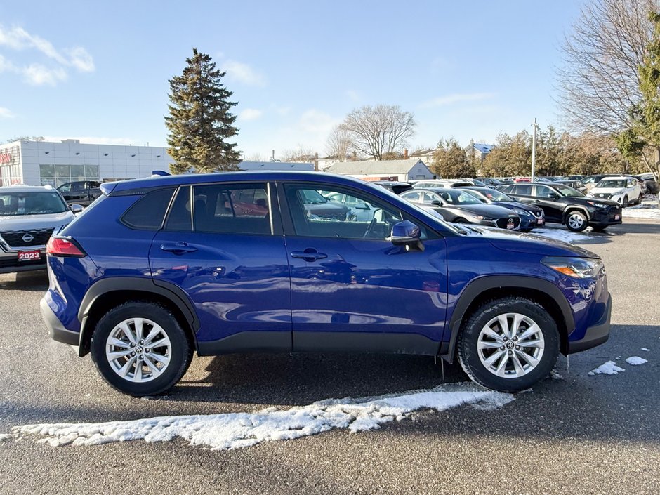 2023 Toyota Corolla Cross LE-7