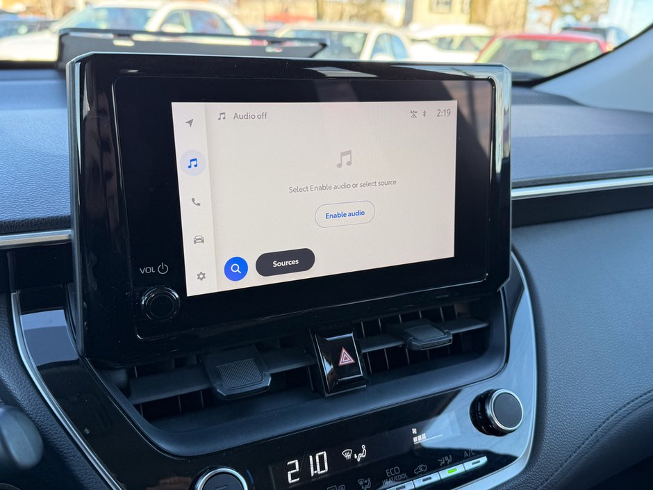 2023 Toyota Corolla Cross LE-24