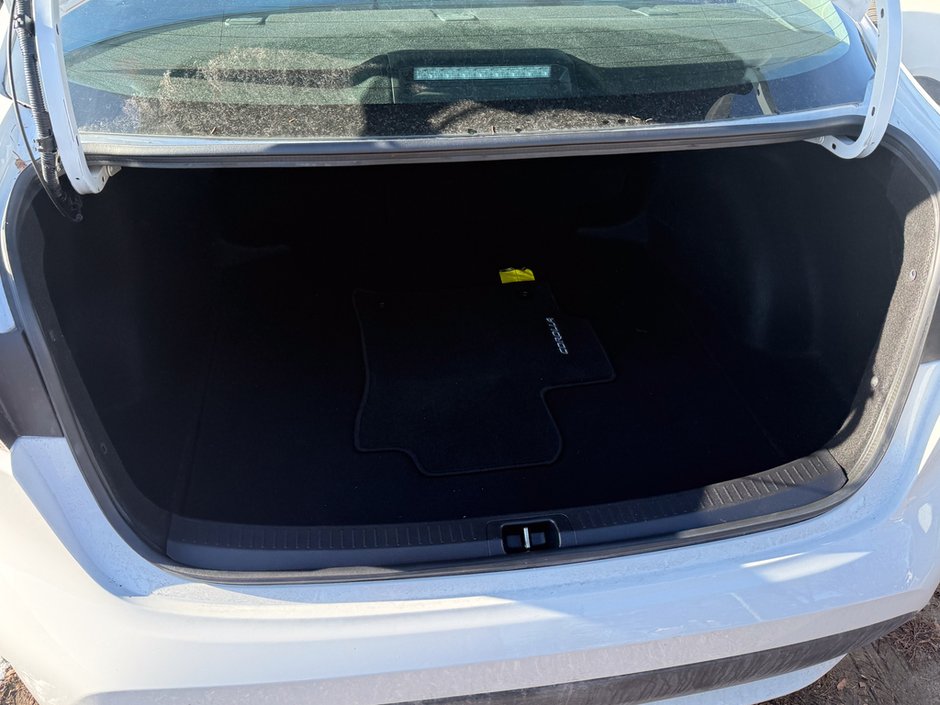 2021 Toyota Corolla L-23